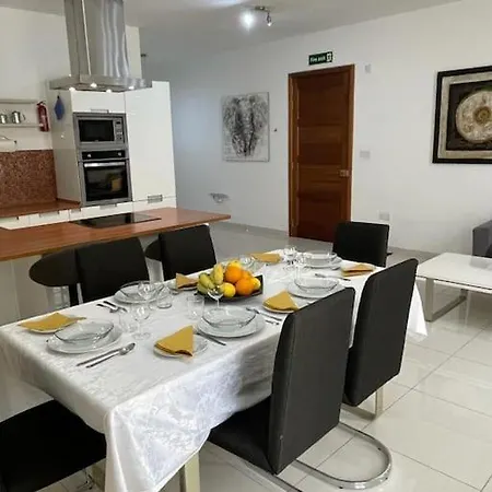 Apartment Mensija Saint Julian's